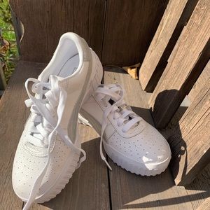 💙Puma Cali white silver Leather Platform Casual Sneakers 8.5💙 Brand new